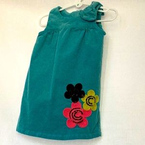 Hartstrings 24 months green Applique flower Jumper, with bow on 1 shoulder